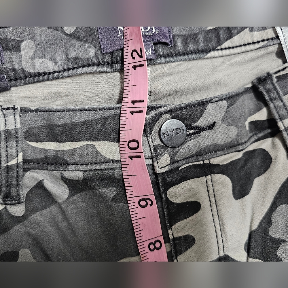 NYDJ Camo Jeans K - Picture 8 of 8